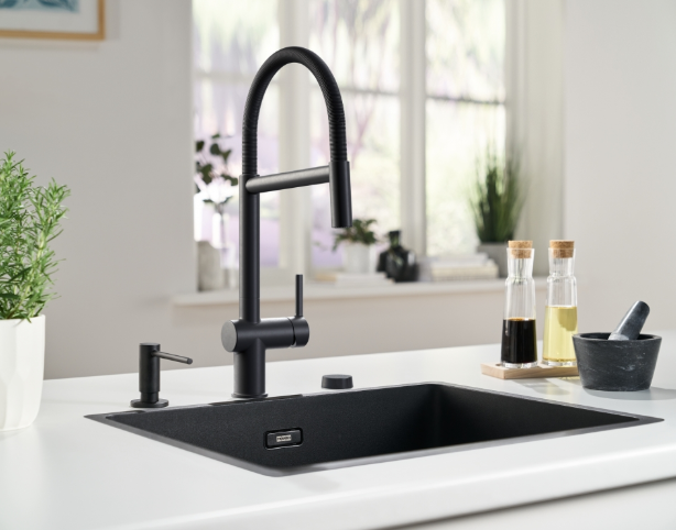 FRANKE  Active Semi Pro mat čr 115.0653.409